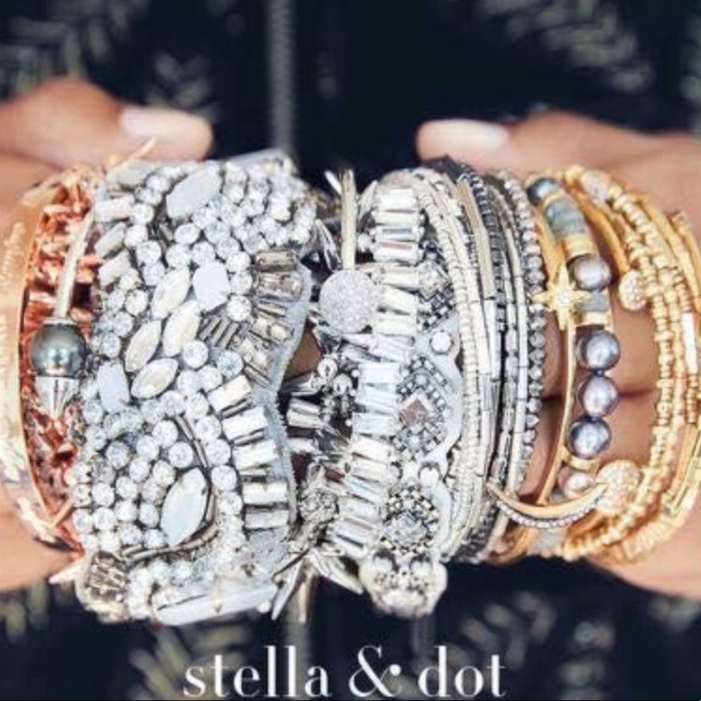 Stella & Dot | Gorgeous Gala Gray & Crystal Statement Bracelet Retired - Picture 2 of 8